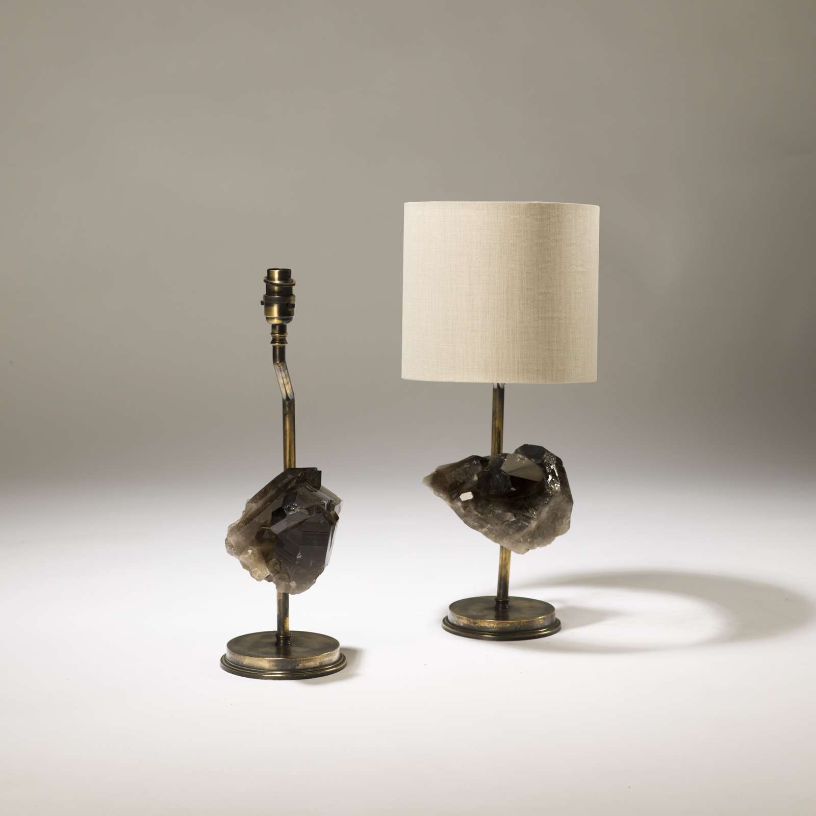 Single Small Brown Crystal Lamps On A Distressed Brass Base (t3733 