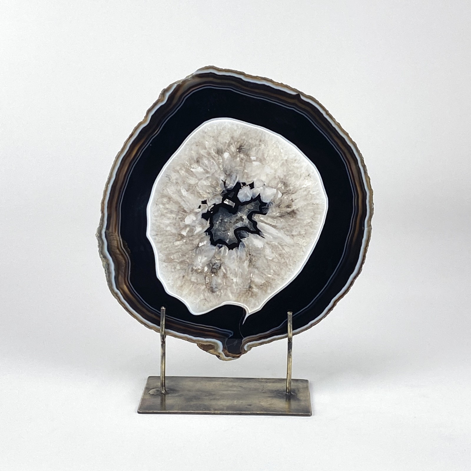 Black Medium Agate on Antique Brass Stand (T5941) - TYSON - DECORATIVE ...