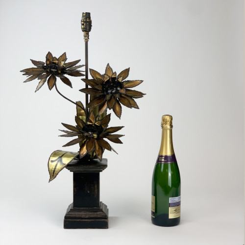 Single Medium french 1960/1970 Brass And Iron Sunflower lamp