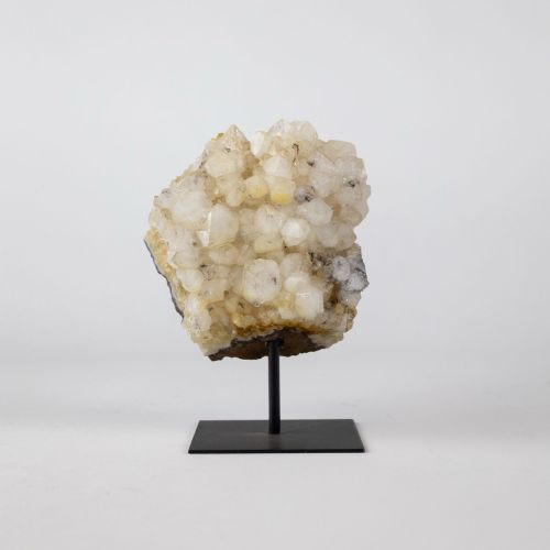 Small Agate Chunk On Stand (T8111)