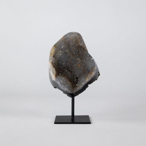 Small Agate Chunk On Stand (T8115)
