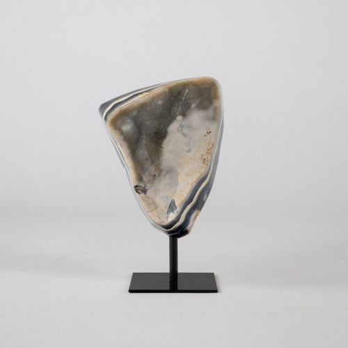 Small Agate Chunk On Stand (T8117)