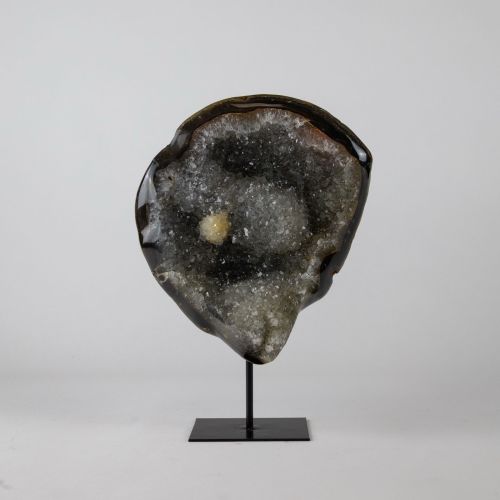 Large Agate Chunk On Stand (T8136)
