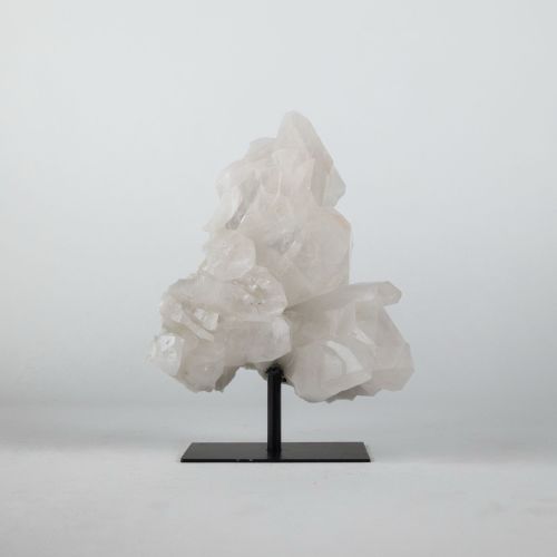 Large Clear Quartz On Stand (T8180)