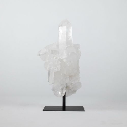 Large Clear Quartz On Stand (T8181)