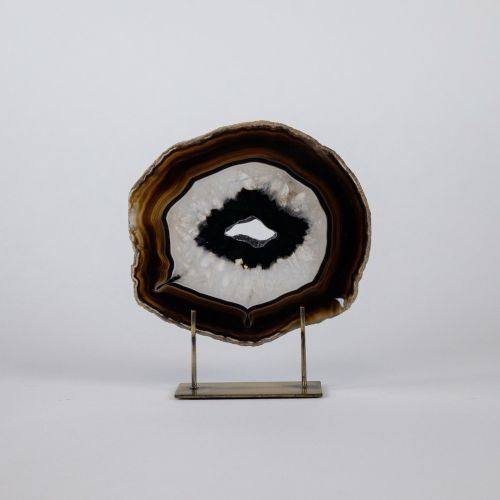 Small Black Agate On Antique Brass Stand (T8290)