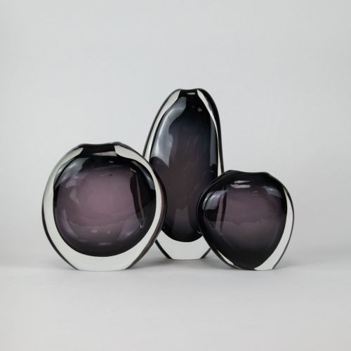 Set of Three Purple Coloured Hollie Vases (T8513)