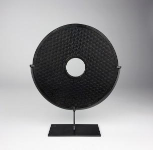 Black Stone Disk on Brown Bronze Stand (T6158)