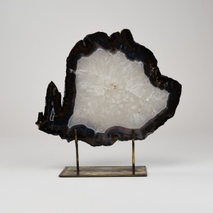 Black Extra Large Agate on Antique Brass Stand (T6330)