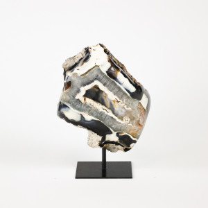 Small Agate Chunk On Stand (T7155)