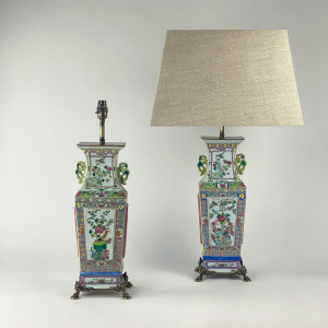 Pair Of Medium White And Yellow Antique Chinese Lamps On Antique Brass Bases (T7600)