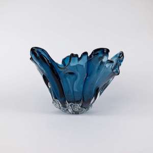 Closed Splash Bowl In Blue Coloured Glass (T7735)